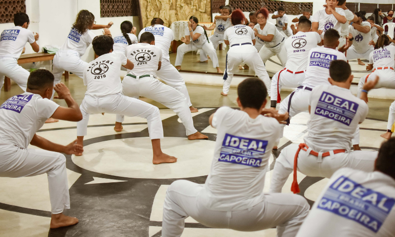 Möchtest du Capoeira lernen?